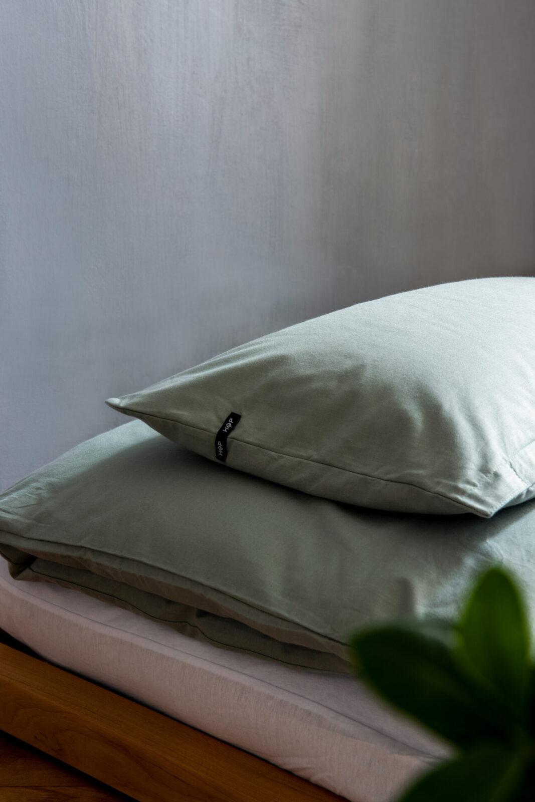Łóżko TATAMI – prosta konstrukcja idealna do stylu japandi i pokoju w stylu Montessori - obrazek 12